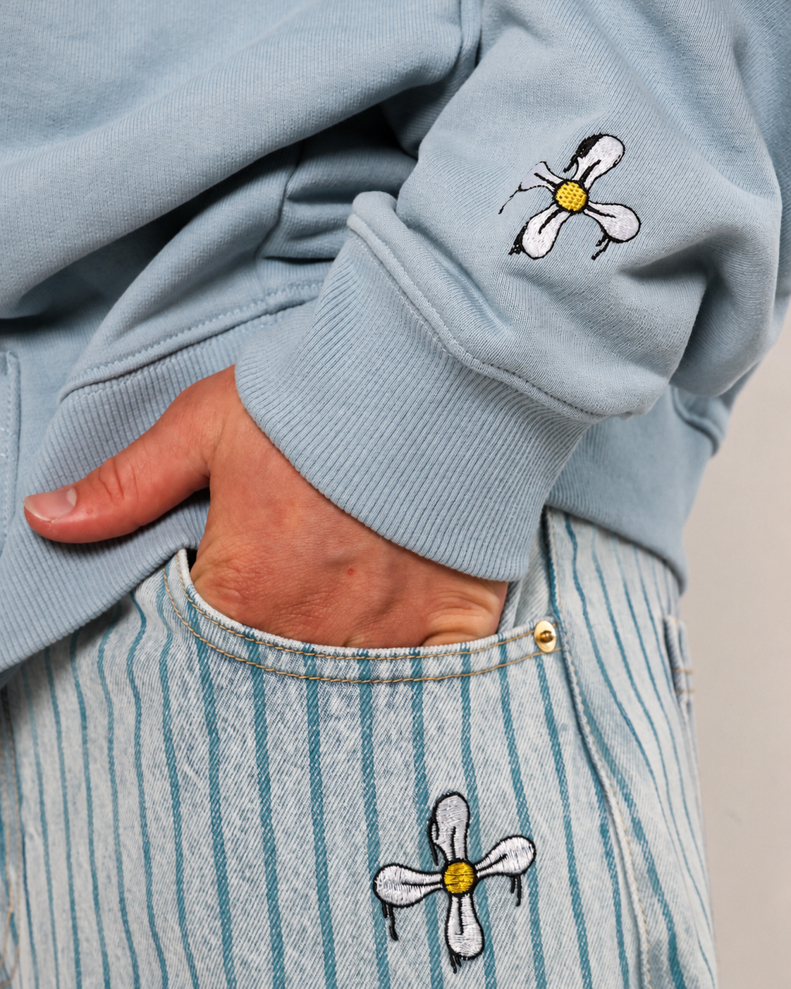 PINSTRIPE JEANS - Teal Washed